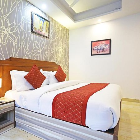Hotel The Best Near Delhi Airport New Delhi Exterior foto