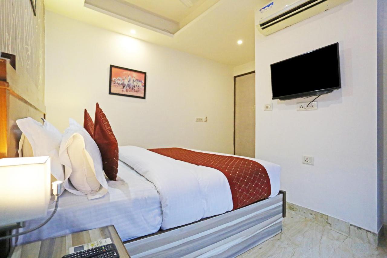 Hotel The Best Near Delhi Airport New Delhi Exterior foto