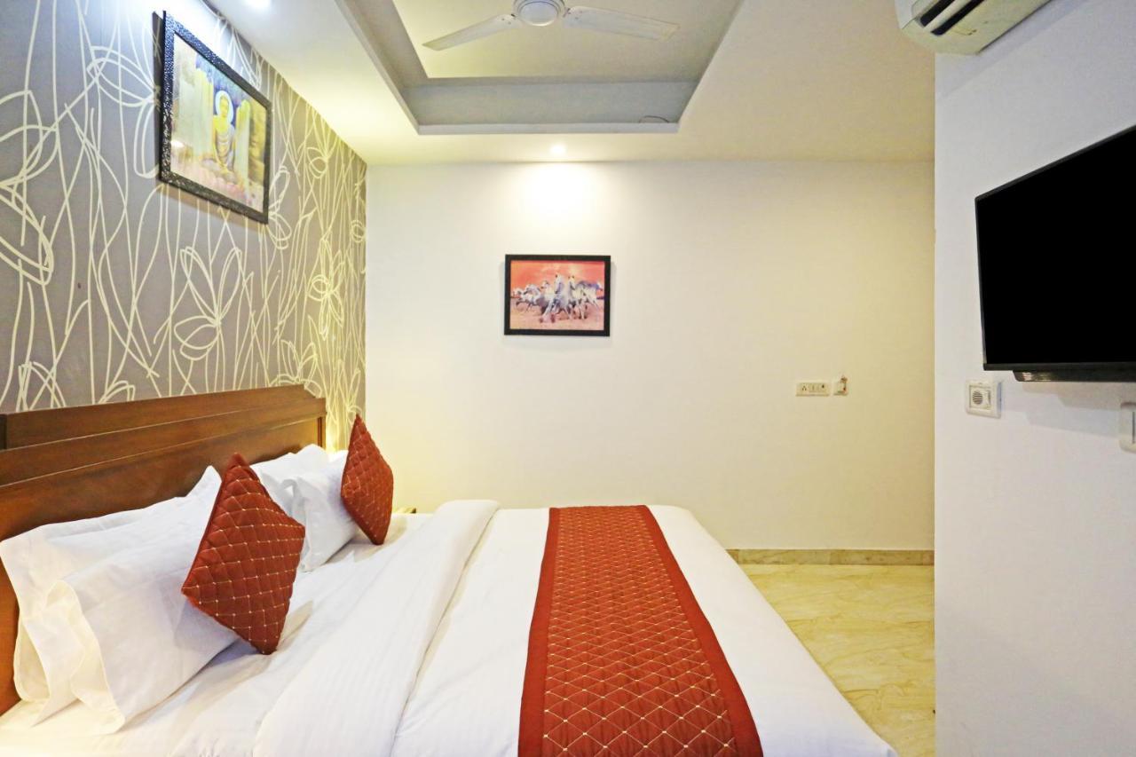 Hotel The Best Near Delhi Airport New Delhi Exterior foto