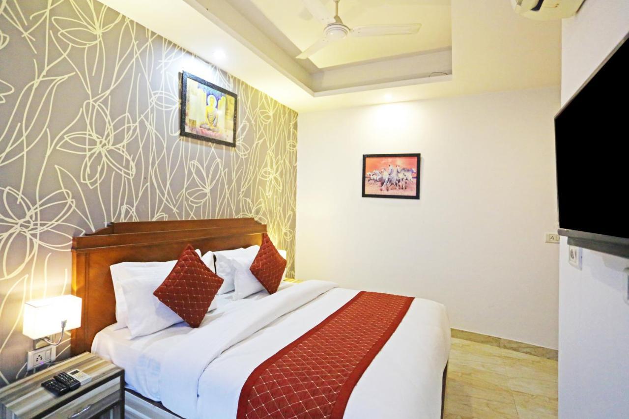 Hotel The Best Near Delhi Airport New Delhi Exterior foto
