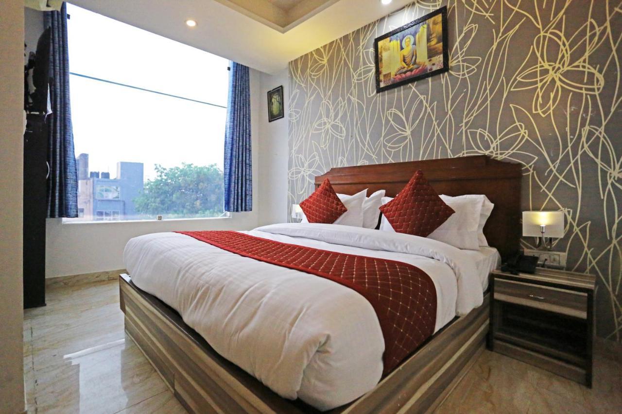 Hotel The Best Near Delhi Airport New Delhi Exterior foto